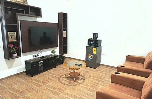 Kasoa Apartamento | Chic 1-bedroom apartment with fitness room and AC in Kasoa