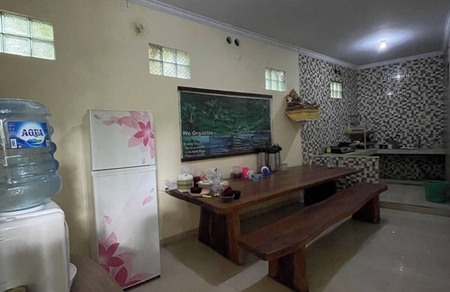 Kutuh Kaja Apartamento | Chic 1-bedroom apartment in charming Bali with WiFi, AC. Hot and cold water