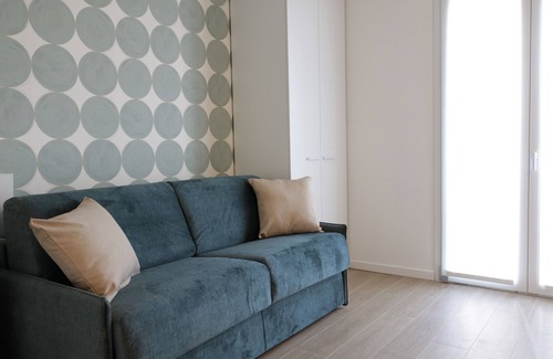 Lorenteggio Apartamento | Chic 1-bedroom apartment with WiFi, AC in enchanting Milano