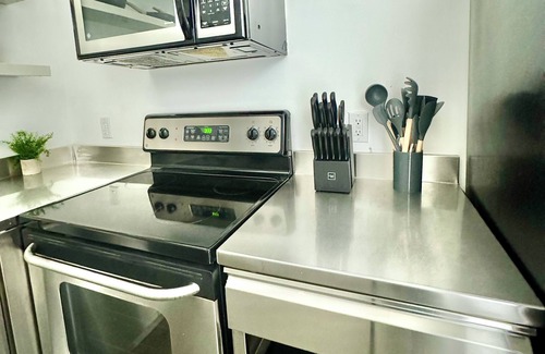Wynwood Art District Apartamento | Chic 1-bedroom loft with pool in vibrant wynwood