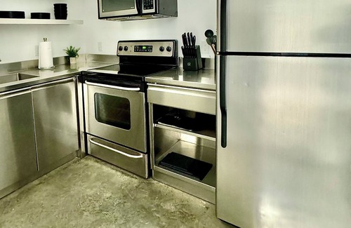Wynwood Art District Apartamento | Chic 1-bedroom loft with pool in vibrant wynwood