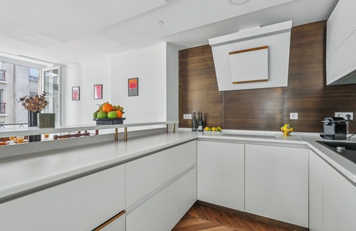 Saint-Thomas-d'Aquin Apartamento | Chic 1BR Near Louvre & Musee d Orsay
