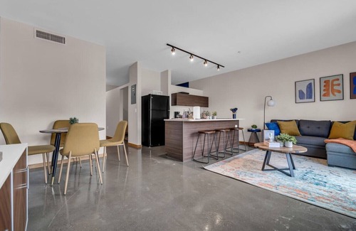 Midtown Apartamento | Chic 1BR Retreat in Midtown Detroit