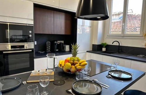 Saint-Sylvestre Apartamento | Chic 2 Bedroom, 4-6 pers, Garage, Renovated, AC, Wi-Fi, Tram