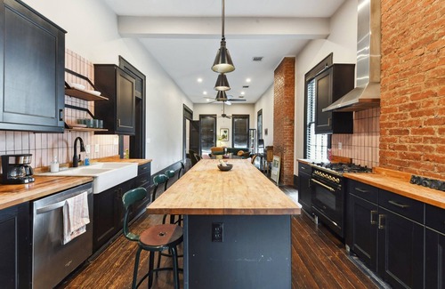 Bywater Apartamento | Chic 2-bedroom apartment in eclectic Bywater with AC, WiFi