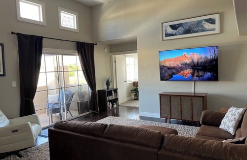 Cabo Del Rio Condominio | Chic 2-bedroom condo in Scottsdale - January bonus free stay in Sedona.