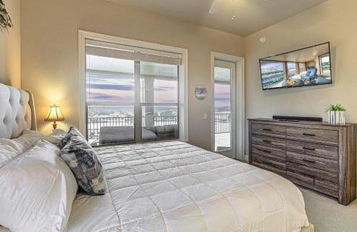Horseshoe Bay Casa | Chic 2BD with Balcony Pool Hot Tub & Marina Views