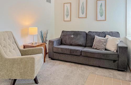 Des Moines Casa | Chic 2br - 2 Min From Icubs