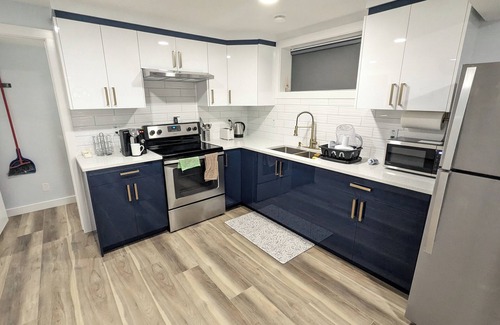 Northeast Edmonton Casa | Chic 2BR Suite | Kitchen, Laundry, Near Elk Island & West Edmonton Mall