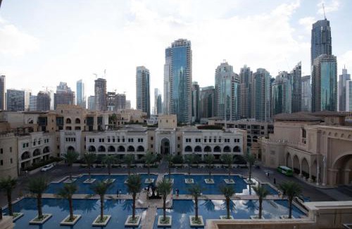 Downtown Dubai Apartamento | Chic 2BR with Burj Khalifa View in Souk Al Bahar