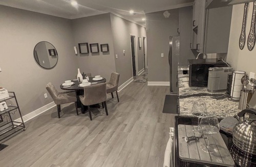 Near East Columbus Condominio | Chic 3-bedroom condo with fitness room, WiFi in welcoming Columbus