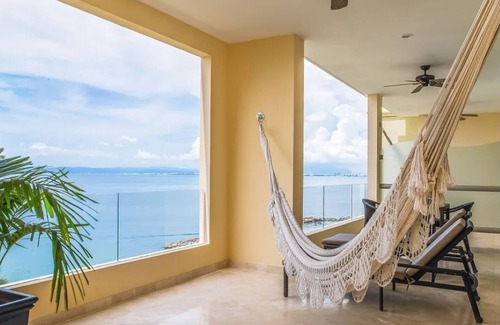 Puerto Juárez Villa | Chic 3 bedroom Suite at Garza Blanca Resort & Spa Cancun