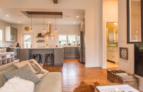 Bouldin Casa | #WALK TO SOCO "Casa de pueblo en Bouldin