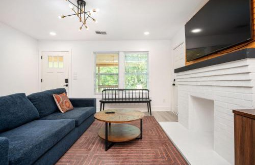 Church Street Casa | Chic 3BR Bungalow with Screened Porch & Patios