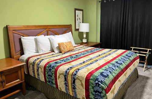 Cordova Casa | Chic 6 King beds and more, Cordova Near Shopping