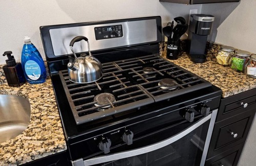 Peoria Apartamento | Chic and Comfortable 1BR Apartment near Bradley U
