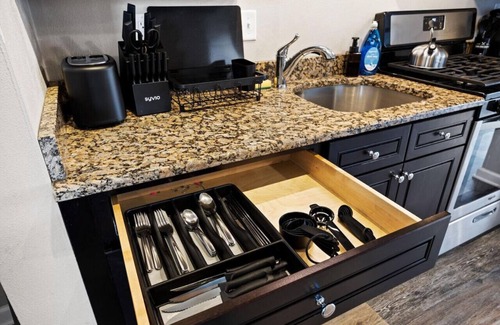 Peoria Apartamento | Chic and Comfortable 1BR Apartment near Bradley U