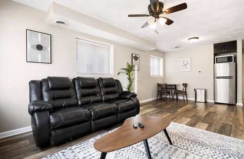 Peoria Apartamento | Chic and Comfortable 1BR Apartment near Bradley U