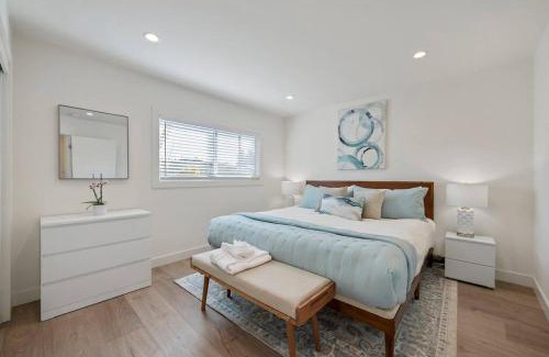 North Whisman Casa | Chic and Comfy Home in the Heart of Silicon Valley