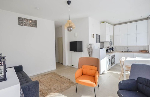 Saint-Lambert Apartamento | Chic And Modern Apt 5 Min From The Beach