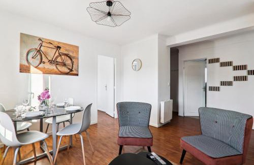 Sartrouville Apartamento | Chic and spacious apart with parking