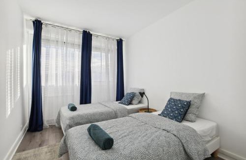Colombes Apartamento | Chic and spacious apart with parking