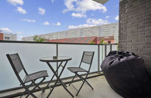 Gennevilliers Apartamento | Chic and spacious apartment with parking