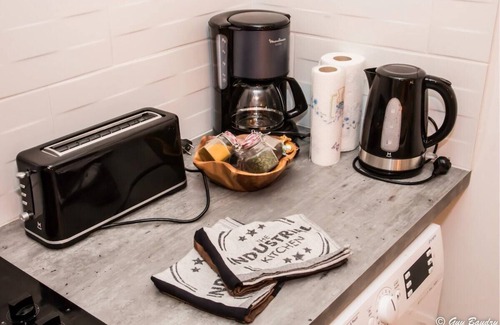 Courdimanche Apartamento | Chic apart with terrace garden parking