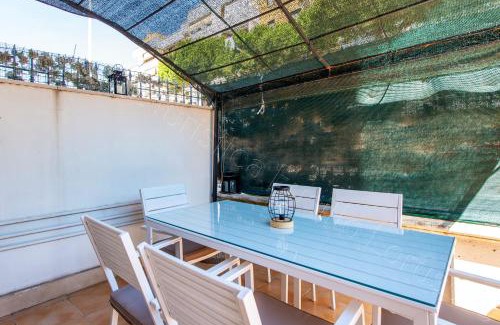 Barletta Apartamento | Chic Apartment in Barletta - Sunny Terrace