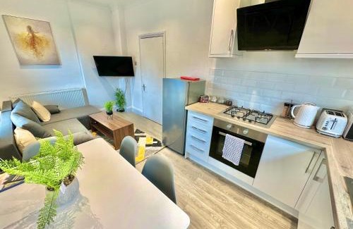 Bournemouth Apartamento | Chic Apartment in Central Bournemouth with Parking