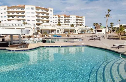 Ferrocarrilera Apartamento | Chic apartment with AC, WiFi, fitness room in fabulous Puerto Peñasco