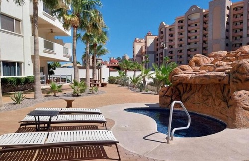 Ferrocarrilera Apartamento | Chic apartment with AC, WiFi, fitness room in fabulous Puerto Peñasco