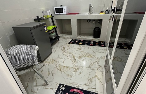 Point E Apartamento | Chic apartment with a cute little garden. 30 minutes from the AIBD airport