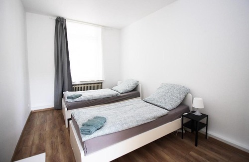 Wuppertal Apartamento | Chic Apartment with Balcony