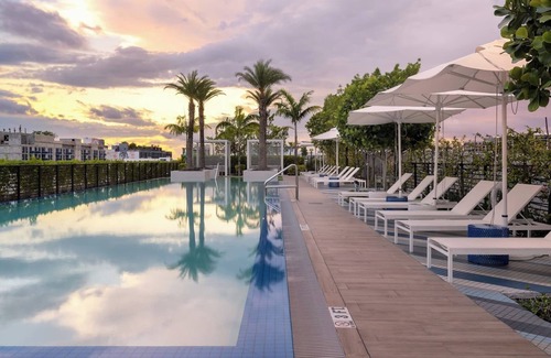 Wynwood Art District Apartamento | Chic apartment with rooftop pool and AC in delightful Miami