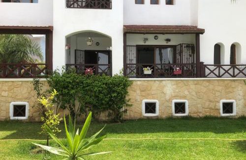 Oulad Khallouf Apartamento | Chic appartement costa cabo