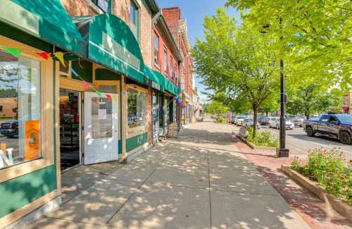 Canandaigua Apartamento | Chic Apt in the Heart of Downtown Canandaigua