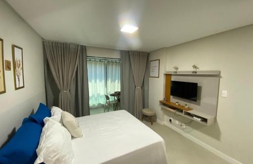 Armacao Apartamento | Chic Beachfront Oasis with Stunning Ocean Views