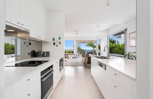 Sunrise Beach Apartamento | Chic Beachside Abode, Sunrise Beach