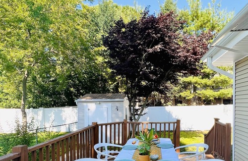 Lake Como Casa | Chic Belmont Beach House Now Booking Summer 2023