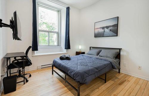 Sainte-Marie Apartamento | Chic Bright Apartment with Parking Near downtown Montreal