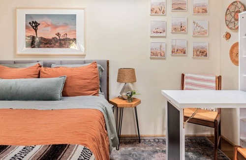 Santa Barbara Cabaña | Chic Cactus Cottage w/ Hot Tub & Bikes by Downtown