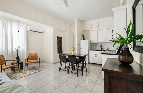 Condado Apartamento | Chic Caribbean Vibes - 5 min to Beach