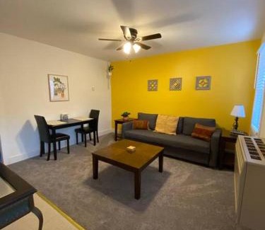 Hurleyville Apartamento | Chic Catskills Getaway Bungalow