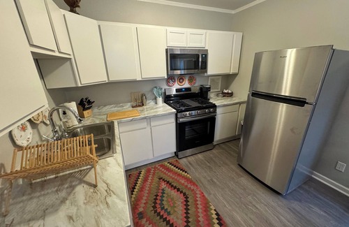 Midtown Cabaña | Chic Central Gardens Carriage House in heart of midtown Memphis