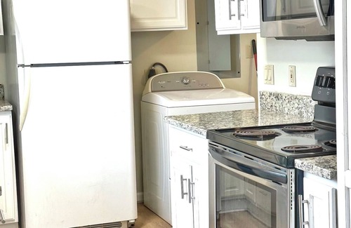 Hudson Apartamento | Chic Chalet of Boston Mills - Historic Hudson
