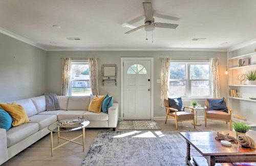 North Charleston Casa | Chic Charleston Home - Half Mile to Park Circle!