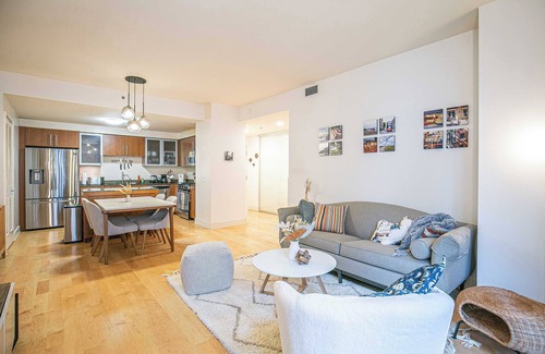 Rincon Hill Apartamento | Chic City Getaway in the Heart of Urban Lansing - A Perfect Escape Awaits #41904