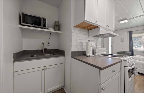 Near East Columbus Apartamento | Chic City Retreat 99 For 2!
