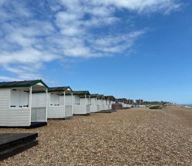 Bexhill-on-Sea Apartamento | Chic Coastal Apartment